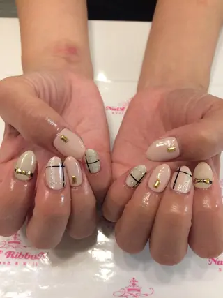 ネイル ネイルリボン 受付スタッフのネイルデザイン