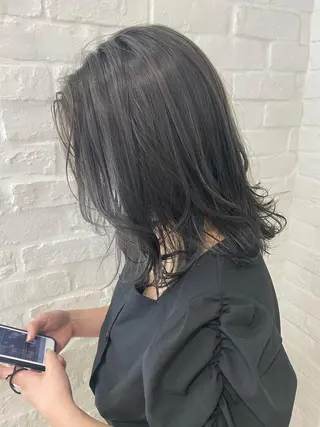 セミロング 🍀透明感抜群🍀/ ハイトーンカラーのヘアスタイル