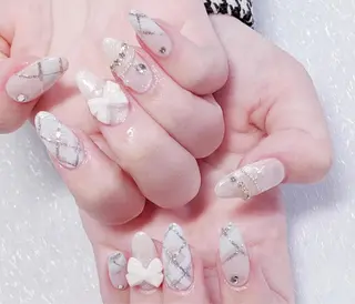 ネイル MoonNail ユリ🌸のネイルデザイン
