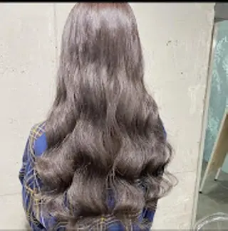 カラー 🪞【公式】表参道 🪞knot🪞のヘアスタイル