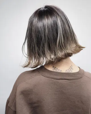 カラー メンズハイトーン メンズバレイヤージュのヘアスタイル