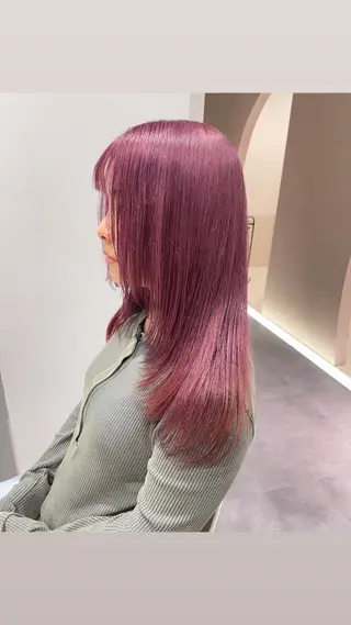ロング カラー 佐野 えり奈のヘアスタイル