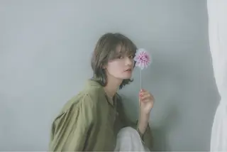 ミディアム カラー 🪻花屋併設🪻秀島 有紀のヘアスタイル