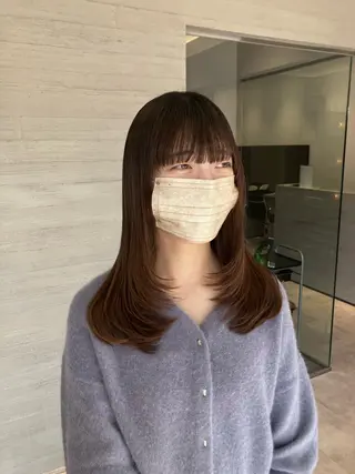 セミロング サキ🤍ハイトーン 🩰くびれ巻きヘアのヘアスタイル
