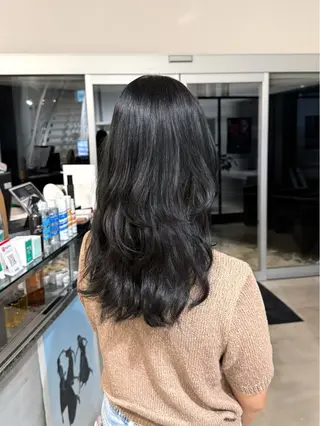 セミロング カラー 韓国ヘア/透明感カラ ー/メンズレディースのヘアスタイル