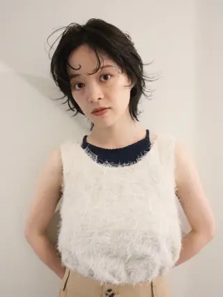 ミディアム カラー 落合希 Olivebeigeのヘアスタイル