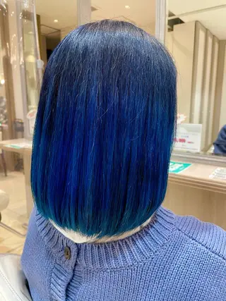 カラー 岡屋 瞬のヘアスタイル