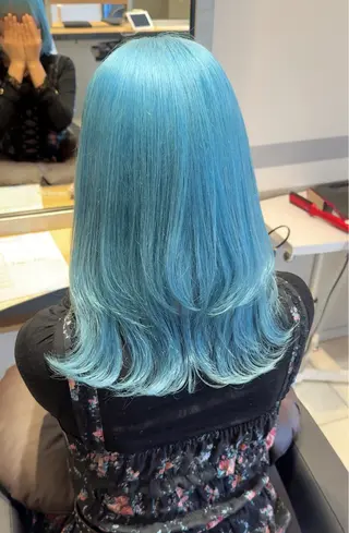 セミロング たかはし るなのヘアスタイル
