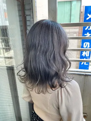 セミロング カラー 岩谷/ブリーチ 🪽透明感カラーのヘアスタイル