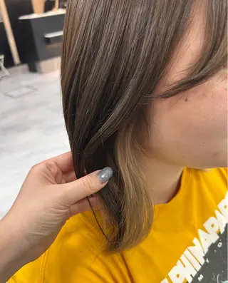 カラー 🍊小川実里🍊 /カラーレイヤーのヘアスタイル