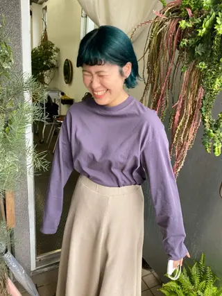 ショート カラー qiie/ワンカラー インナーカラーのヘアスタイル