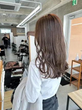 セミロング カラー 八谷 将平のヘアスタイル