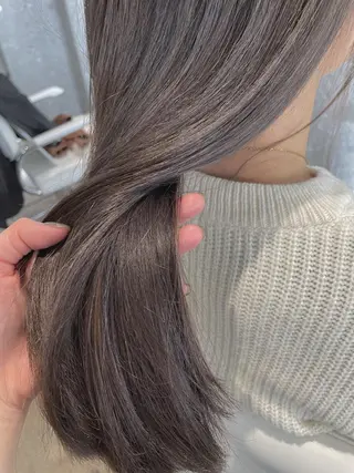 ロング カラー 山下 千明のヘアスタイル