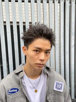 ショート ヘアアレンジ メンズ 艶髪✨寒色カラー✨ 翁長孝輔のヘアスタイル