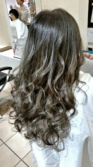 セミロング ロング カラー ヘアアレンジ 【髪質改善美容師】t occa茨木篠原健太のヘアスタイル
