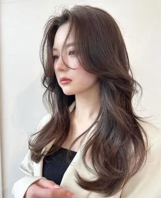 カラー 高島 未旺のヘアスタイル