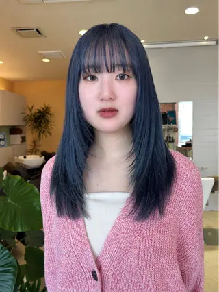 セミロング カラー レイヤー/ブリーチ/ 渋谷/ルル🌿のヘアスタイル