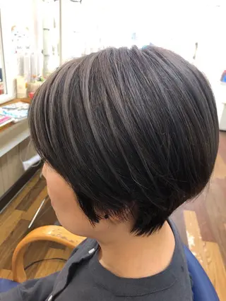 ショート カラー IDo21いど美容室 勝井友恵のヘアスタイル