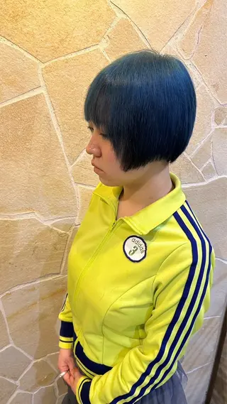 ショート カラー and Artのヘアスタイル