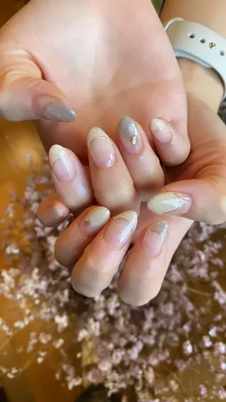 ネイル crystal ⭐︎ colorのネイルデザイン