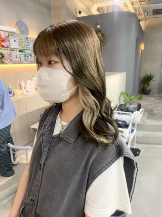 セミロング カラー 前橋 姫奈のヘアスタイル