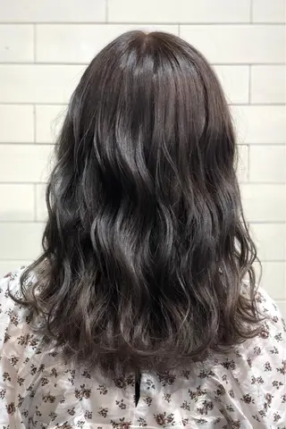 ミディアム カラー 髪質改善⌇透明感 カラー⌇川上葵のヘアスタイル