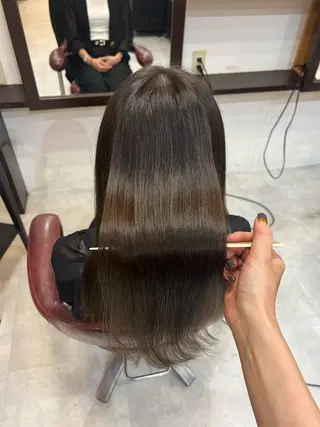 ロング 吉岡 なみのヘアスタイル
