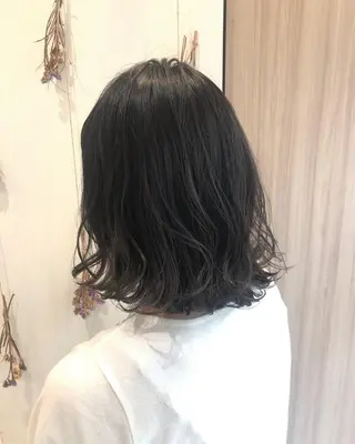 ショート カラー ヘアアレンジ 小白井 由美のヘアスタイル