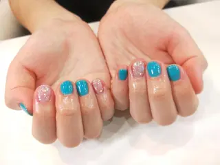 ネイル はばすみれ🎀ﾈｲﾙ 光ﾌｪｲｼｬﾙ ﾍｱのネイルデザイン