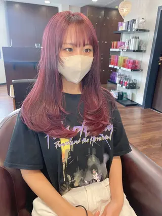 ロング カラー レイヤーカット、 大人可愛い　中村美羅のヘアスタイル