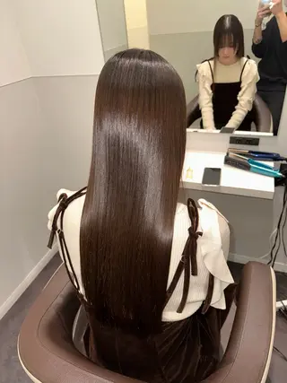 セミロング 美髪特化✨ 伊織✨縮毛矯正✨のヘアスタイル