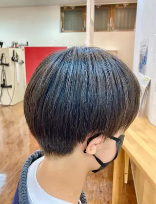 ショート 冨田 豊のヘアスタイル