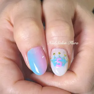 ネイル NailSalon Fluraのネイルデザイン