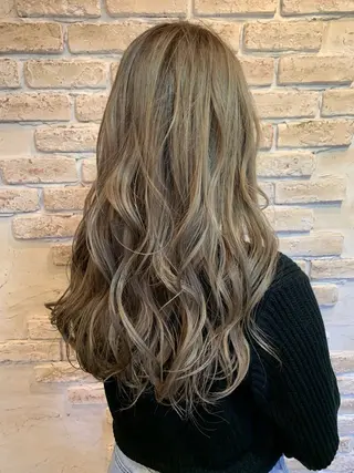 ロング ユージ カラーモデル募集のヘアスタイル