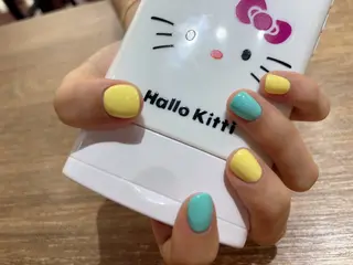 ネイル 小澤 梨奈のネイルデザイン