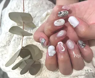 ショート m kaori𓃟のネイルデザイン