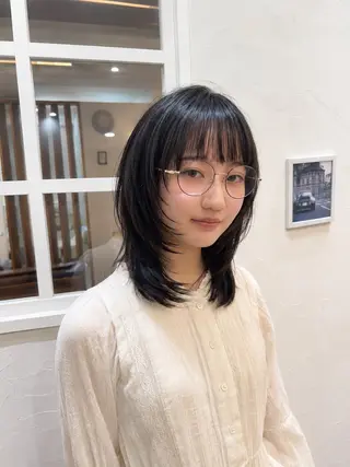 ミディアム 松下 倫子のヘアスタイル