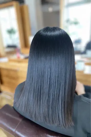 ミディアム Tsuyoshi /髪質改善ストレートのヘアスタイル