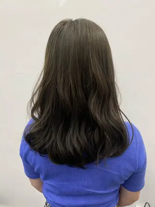 カラー サイレント美容師 アイリィのヘアスタイル