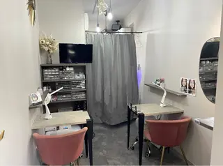 LAVISH nail salonのヘアスタイル