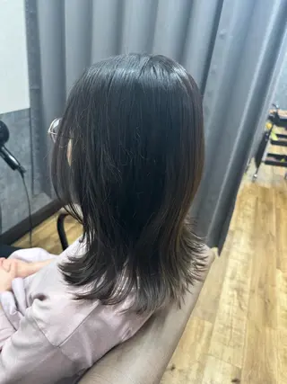 ミディアム カラー reeed konnoのヘアスタイル