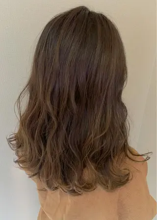 セミロング 髪質改善お任せ ください♪ひとみのヘアスタイル
