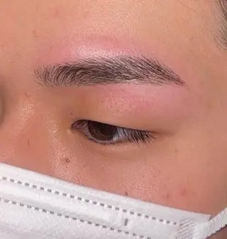 アイブロウ 石塚 虹羽のマツエク・マツパデザイン