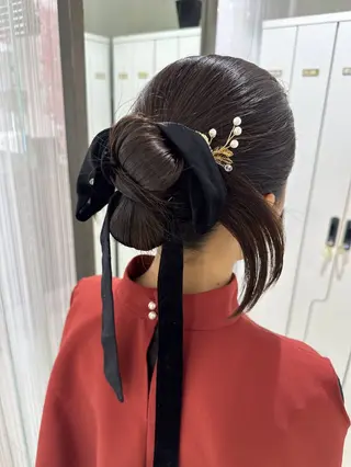 ロング レイヤー 艶々カラーのヘアスタイル