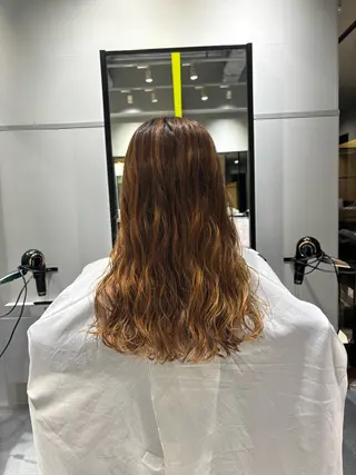 ロング パーマ 森田 葵葉のヘアスタイル