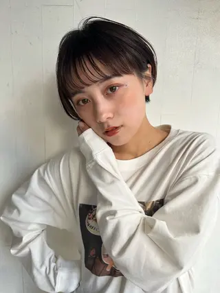 ショート カラー ヘアアレンジ hazuki🐈⬛ 透明感カラーのヘアスタイル