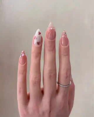 ネイル Theone栄店 赤松のネイルデザイン