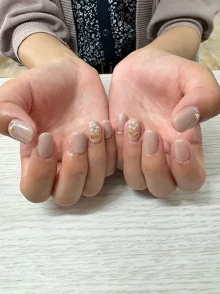 ネイル VENUSBELT 杏のネイルデザイン