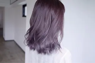 ミディアム カラー ヘアアレンジ クセ毛お悩みの方 四宮桂佑のヘアスタイル