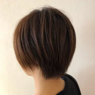 ショート カラー 吉田 俊輔のヘアスタイル